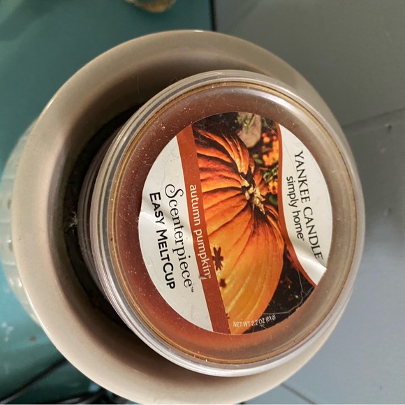 Large electric B&BW WAX WARMER WITH TIMER TWO YANKEE CANDLE WAX Have diff scent - Picture 5 of 10